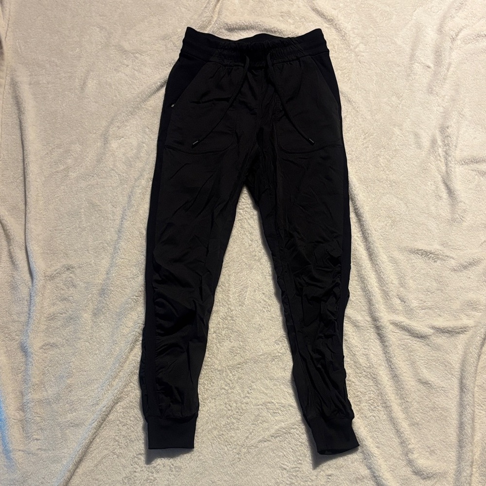 Lululemon Athletica Beyond the Studio Jogger - Size 6, Black